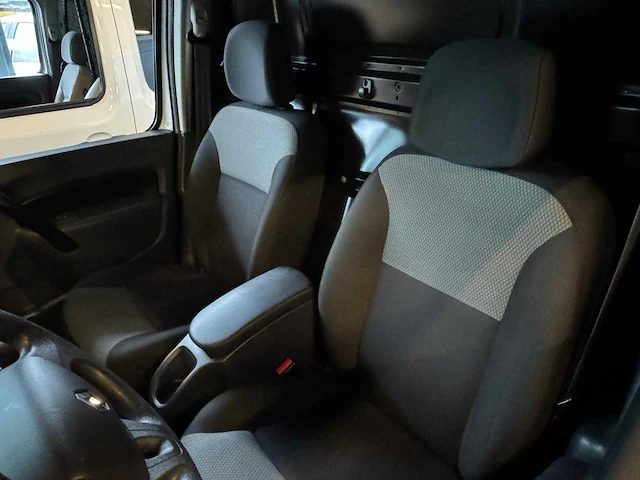 Renault kangoo 1.2 tce 115 s&s comf koel/vrieswagen v-64-lrj - afbeelding 12 van  22
