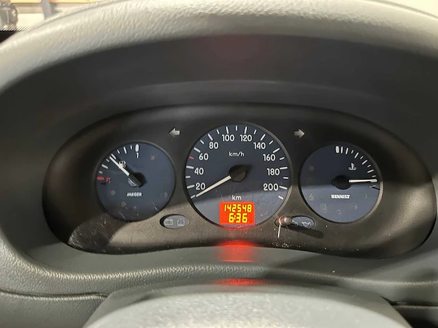 Renault kangoo 1.4 rolstoelauto/invalideauto benzine rt 54-dh-jv - afbeelding 7 van  19