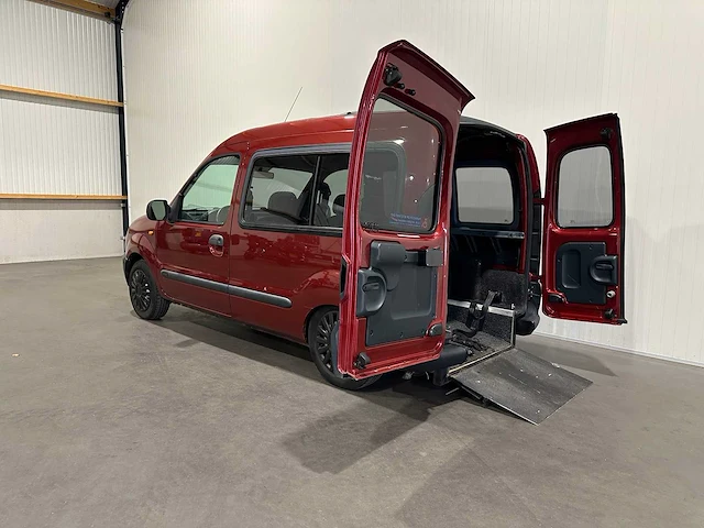 Renault kangoo 1.4 rolstoelauto/invalideauto benzine rt 54-dh-jv - afbeelding 1 van  19