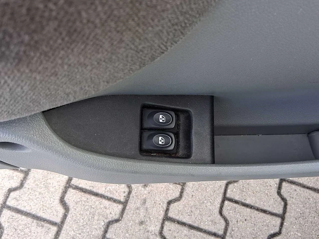 Renault kangoo 1.6-16v privilège car 2002 | 79-hx-hh - afbeelding 3 van  24