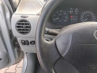 Renault kangoo 1.6-16v privilège car 2002 | 79-hx-hh - afbeelding 7 van  24
