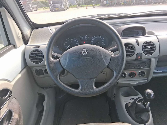Renault kangoo 1.6-16v privilège car 2002 | 79-hx-hh - afbeelding 16 van  24