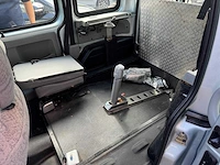 Renault kangoo 1.6-16v privilège invalide/rolstoel vervoer 4 personen 49-np-sf - afbeelding 10 van  31