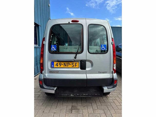 Renault kangoo 1.6-16v privilège invalide/rolstoel vervoer 4 personen 49-np-sf - afbeelding 13 van  31