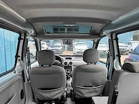 Renault kangoo 1.6-16v privilège invalide/rolstoel vervoer 4 personen 49-np-sf - afbeelding 24 van  31