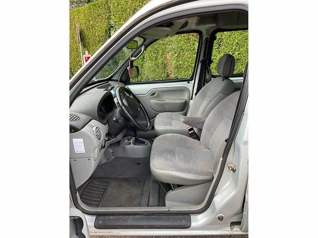 Renault kangoo “automaat” 11-jdj-1 - afbeelding 28 van  31