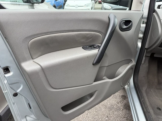 Renault kangoo generation 1.5 dci generique, 2009 - afbeelding 24 van  27