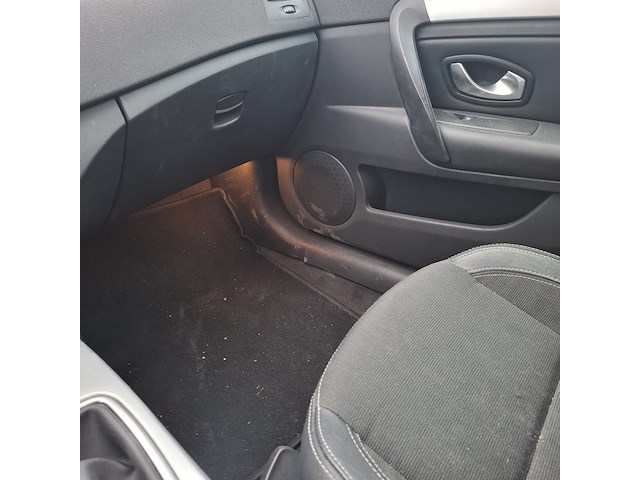 Renault, laguna 2.0 16v, zwart - afbeelding 22 van  46