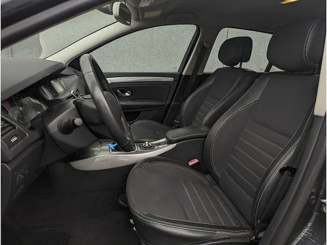 Renault laguna estate 1.5 dci expression | 31-pgt-7 - afbeelding 13 van  28
