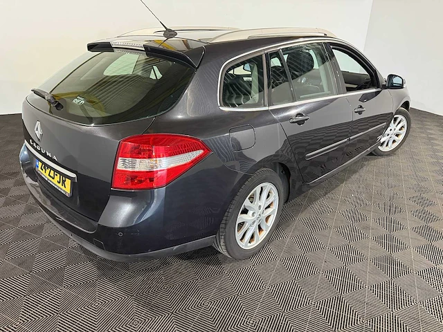 Renault laguna estate 2.0 16v dynamique, 24-zj-jr - afbeelding 14 van  18