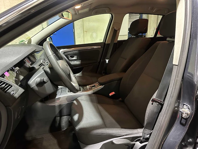 Renault laguna estate 2.0 dynamique 140pk 2010, 36-nkg-6 - afbeelding 25 van  41