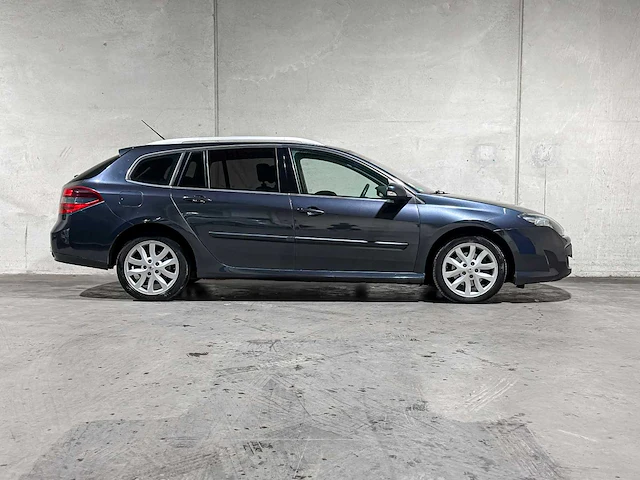 Renault laguna estate 2.0 dynamique 140pk 2010, 36-nkg-6 - afbeelding 40 van  41