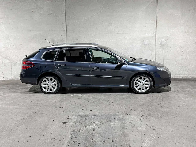 Renault laguna estate 2.0 dynamique 140pk 2010, 36-nkg-6 - afbeelding 41 van  41