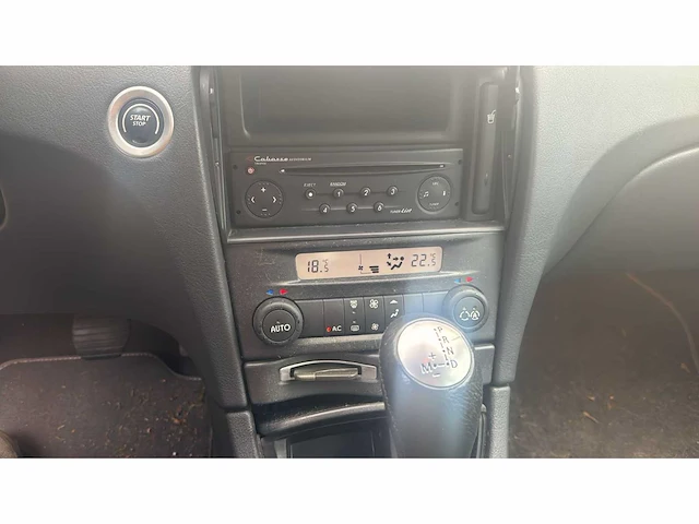 Renault laguna grand tour 2.0 16v privilège automaat, 33-nn-xd - afbeelding 7 van  8