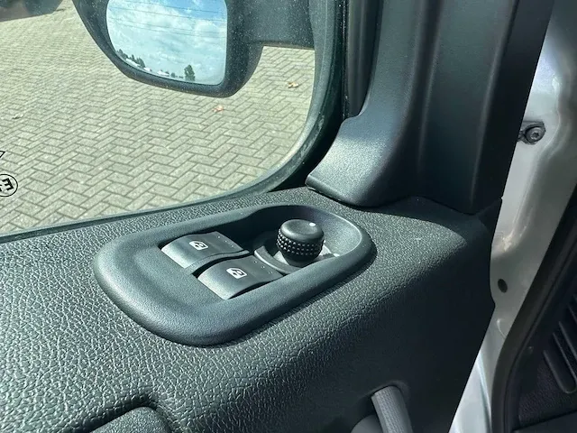 Renault master bedrijfswagen - afbeelding 12 van  12