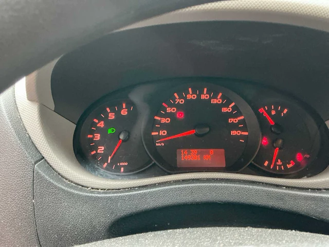 Renault master bedrijfswagen - afbeelding 2 van  36