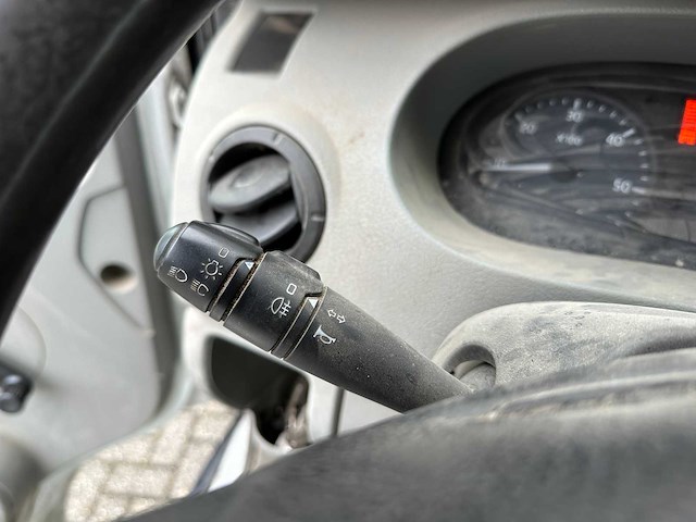 Renault master t28 2.5dci 114pk 2006, 23-bz-xl youngtimer - afbeelding 4 van  34