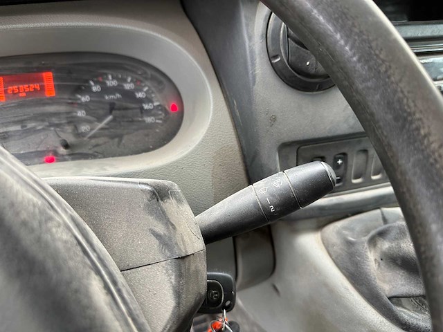 Renault master t28 2.5dci 114pk 2006, 23-bz-xl youngtimer - afbeelding 5 van  34