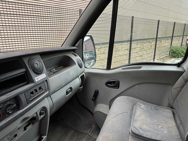 Renault master t28 2.5dci 114pk 2006, 23-bz-xl youngtimer - afbeelding 8 van  34