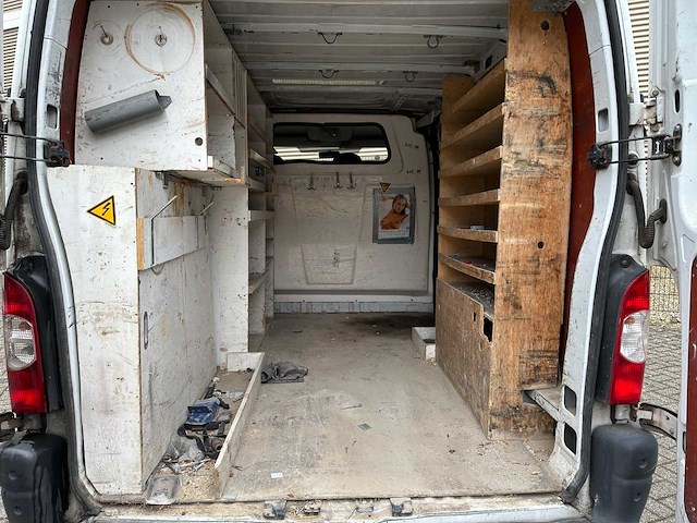 Renault master t28 2.5dci 114pk 2006, 23-bz-xl youngtimer - afbeelding 14 van  34