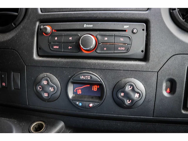 Renault master t35 2.3 dci l2h2 stop & start, v-321-nf - afbeelding 25 van  37