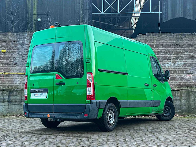 Renault master t35 2.3 dci l2h3 131pk 2017, v-666-gn - afbeelding 2 van  35