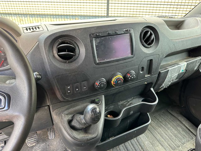 Renault master t35 2.3 dci stop & start 7-persoons 170pk 2017, v-716-bn bedrijfswagen - afbeelding 13 van  27