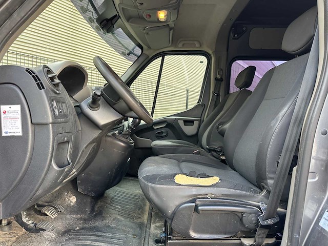 Renault master t35 2.3 dci stop & start 7-persoons 170pk 2017, v-716-bn bedrijfswagen - afbeelding 16 van  27