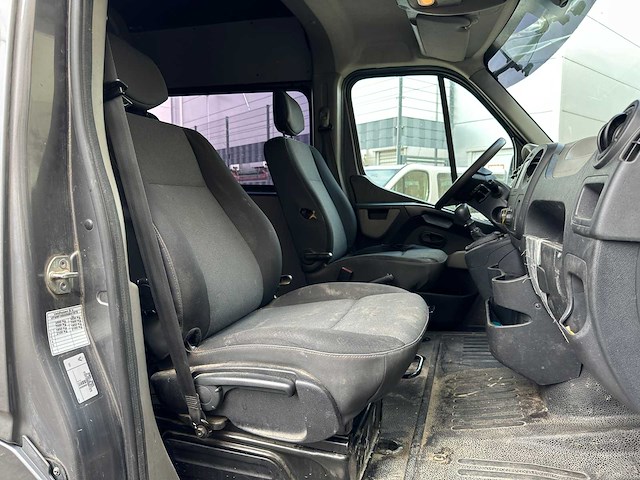 Renault master t35 2.3 dci stop & start 7-persoons 170pk 2017, v-716-bn bedrijfswagen - afbeelding 18 van  27