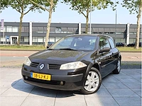 Renault mégane 1.4-16v dynamic comfort 2003, 18-lj-kj - afbeelding 1 van  24