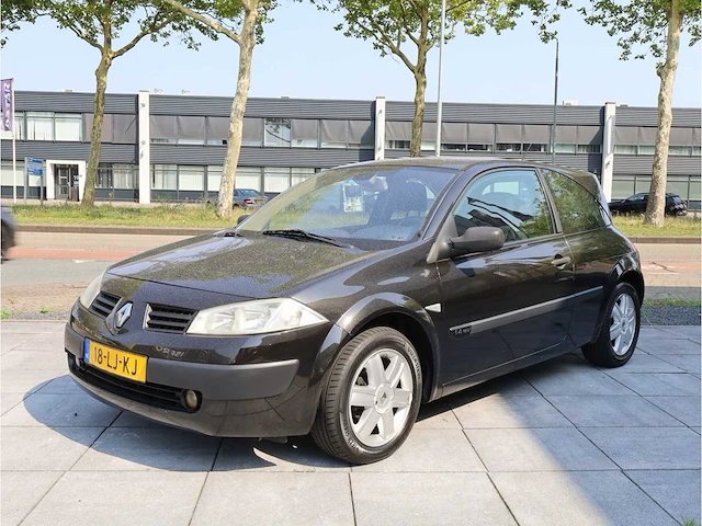 Renault mégane 1.4-16v dynamic comfort 2003, 18-lj-kj - afbeelding 24 van  24