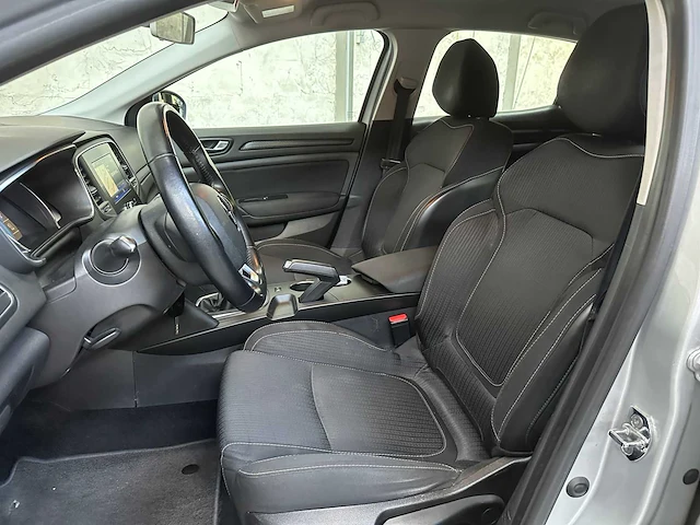 Renault megane 1.5 dci 110pk 2017, pf-201-z - afbeelding 21 van  37