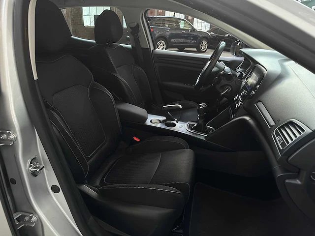 Renault megane 1.5 dci 110pk 2017, pf-201-z - afbeelding 29 van  37