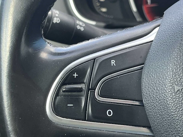 Renault mégane 1.5 dci bose 2016 | jf-890-t - afbeelding 8 van  31