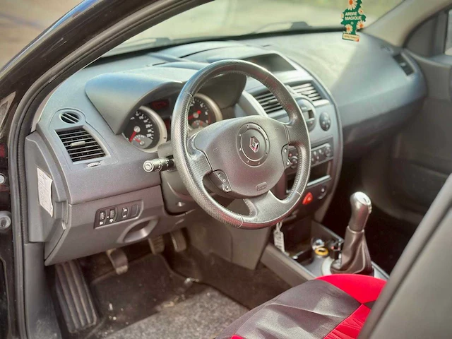 Renault mégane 1.6-16v priv.luxe , 24-rt-bl - afbeelding 15 van  15