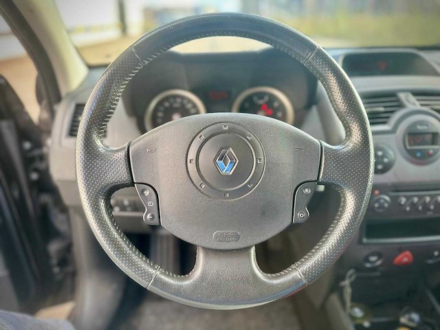 Renault mégane 1.6-16v priv.luxe , 24-rt-bl - afbeelding 13 van  15