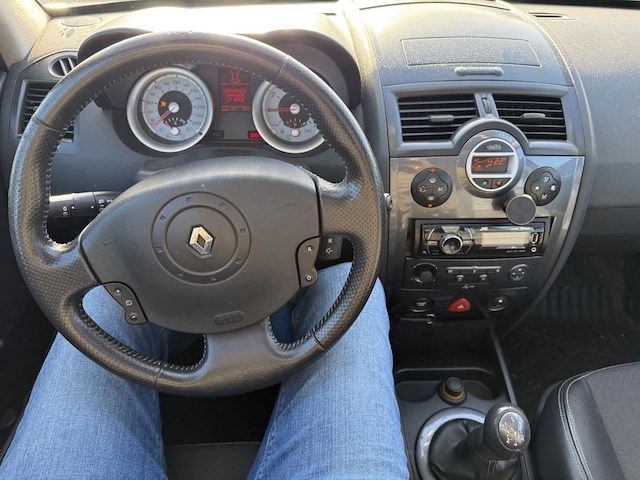 Renault megane 1.6i 16v,2005 - afbeelding 25 van  25