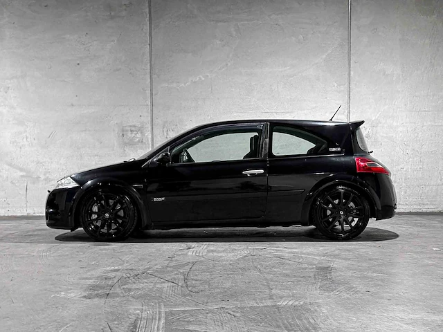 Renault mégane 2.0-16v turbo rs 224pk 2005, 22-rs-zs - afbeelding 9 van  37
