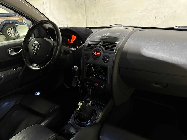 Renault mégane 2.0-16v turbo rs 224pk 2005, 22-rs-zs - afbeelding 25 van  37