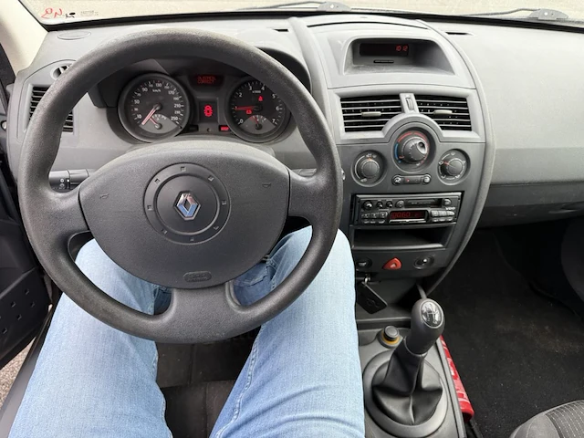 Renault megane, 2004 - afbeelding 2 van  33