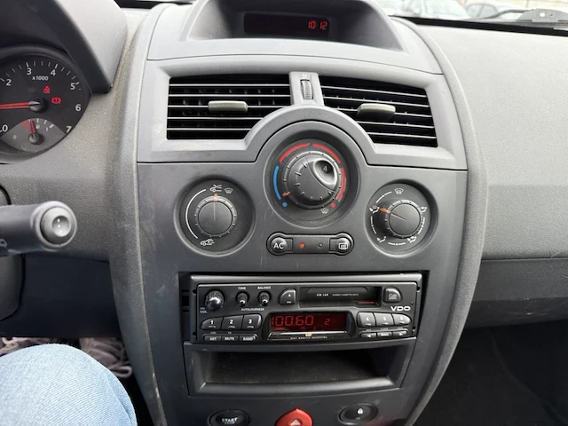 Renault megane, 2004 - afbeelding 3 van  33