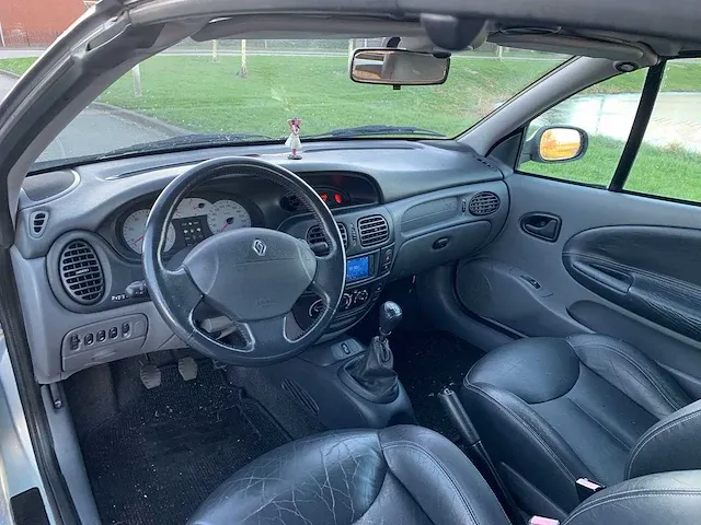 Renault mégane cabrio - 2.0 16v ide privilège, 35-hl-vx - afbeelding 3 van  21