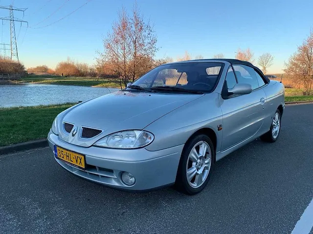 Renault mégane cabrio - 2.0 16v ide privilège, 35-hl-vx - afbeelding 1 van  21