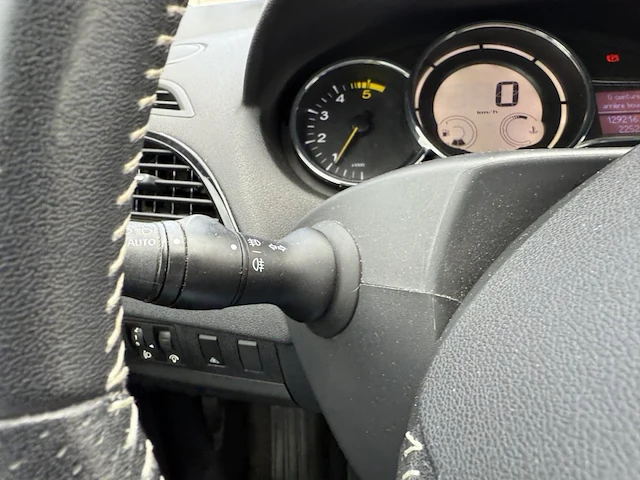 Renault megane coupe 1.5 dci bose edition edc 110 at,2014 - afbeelding 8 van  28