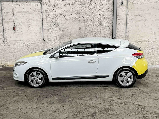 Renault mégane coupé 1.5 dci dynamique 110pk 2011, 41-pbh-1 - afbeelding 8 van  29