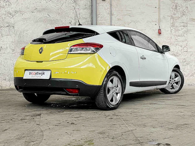Renault mégane coupé 1.5 dci dynamique 110pk 2011, 41-pbh-1 - afbeelding 29 van  29