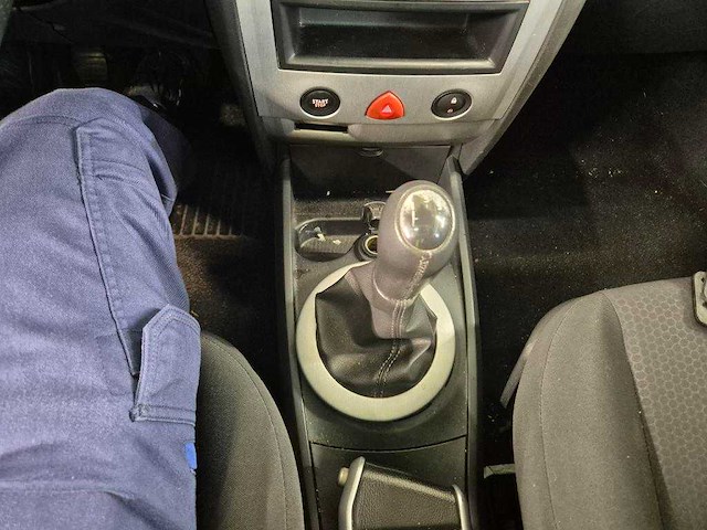 Renault mégane coupé-cabriolet 1.6-16v dynam.luxe , 53-rz-xx - afbeelding 3 van  17