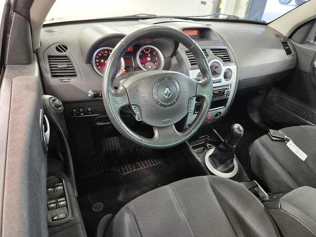 Renault mégane coupé-cabriolet 1.6-16v dynam.luxe , 53-rz-xx - afbeelding 16 van  17