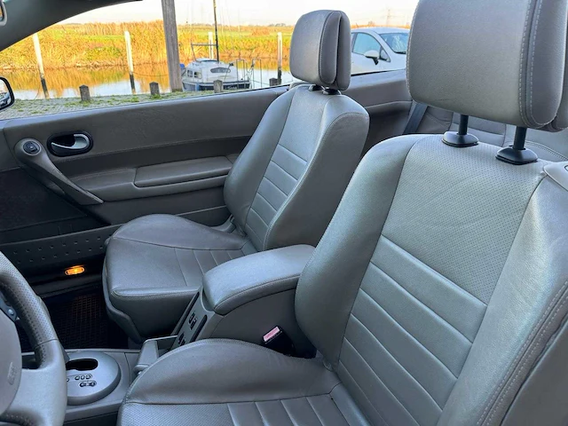 Renault mégane coupé-cabriolet 2.0 16v privilège luxe automaat, 48-rg-tp - afbeelding 9 van  23