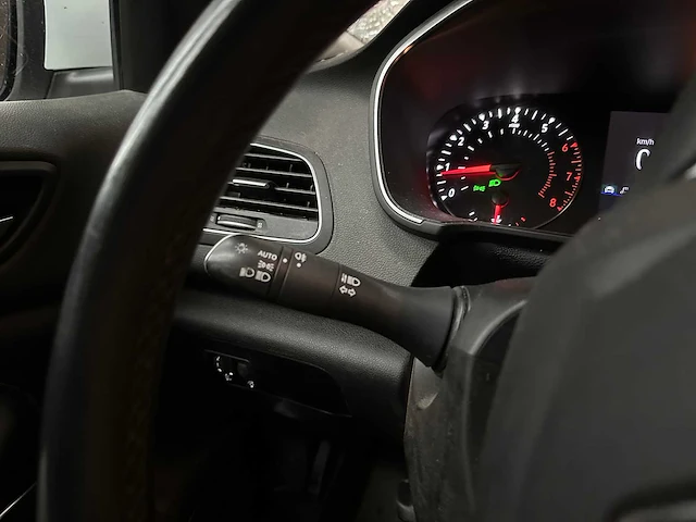 Renault mégane estate 1.0 tce zen 114pk 2022, r-036-xn - afbeelding 14 van  37